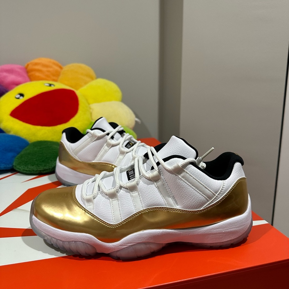 Air Jordan 11 low “Closing Ceremony”